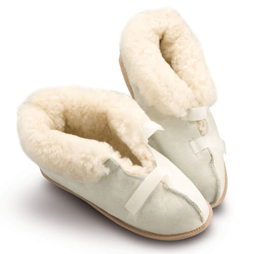 Closed-Toe Sheepskin Slippers